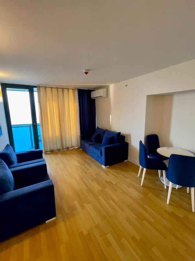 Panorama Aparthotel Orbi City Batumi Bagian luar foto