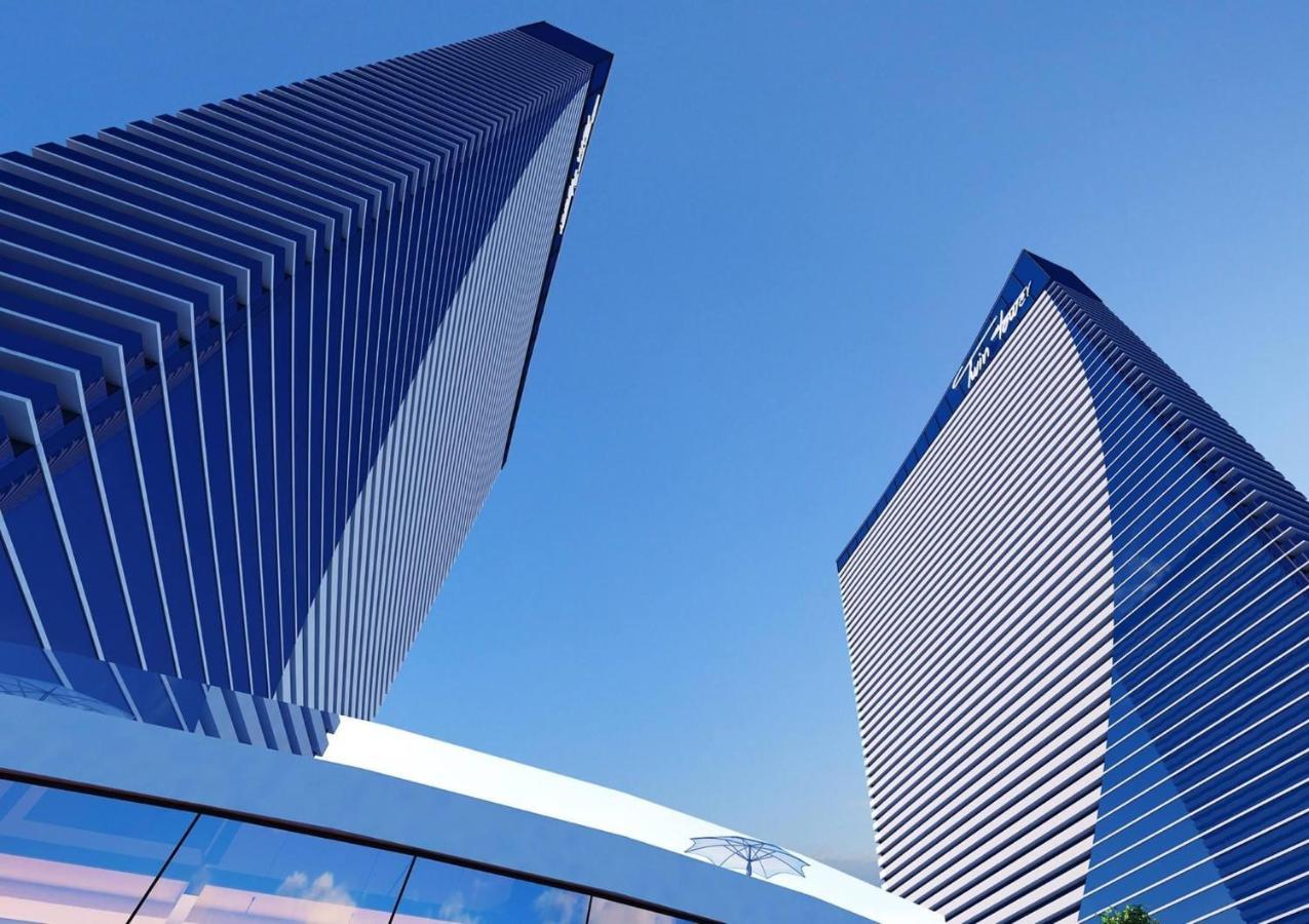Panorama Aparthotel Orbi City Batumi Bagian luar foto