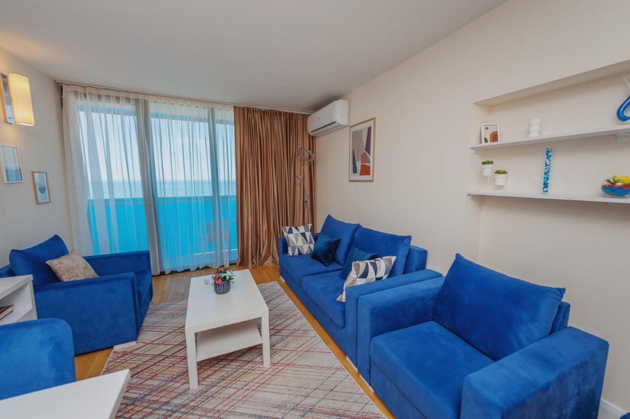 Panorama Aparthotel Orbi City Batumi Bagian luar foto