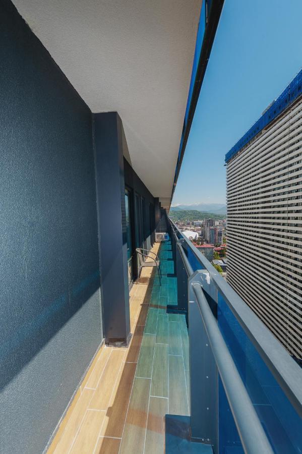 Panorama Aparthotel Orbi City Batumi Bagian luar foto