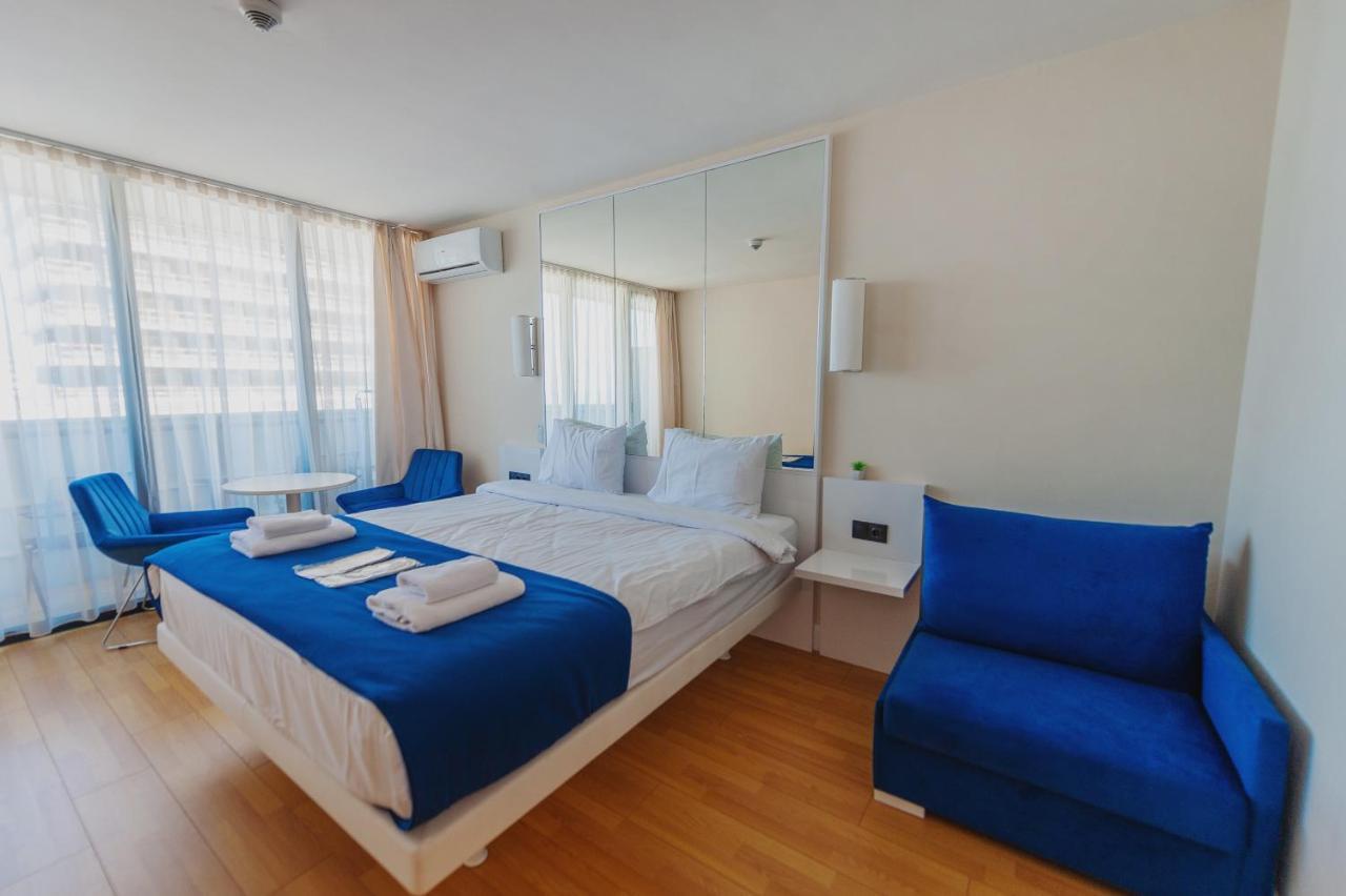 Panorama Aparthotel Orbi City Batumi Bagian luar foto