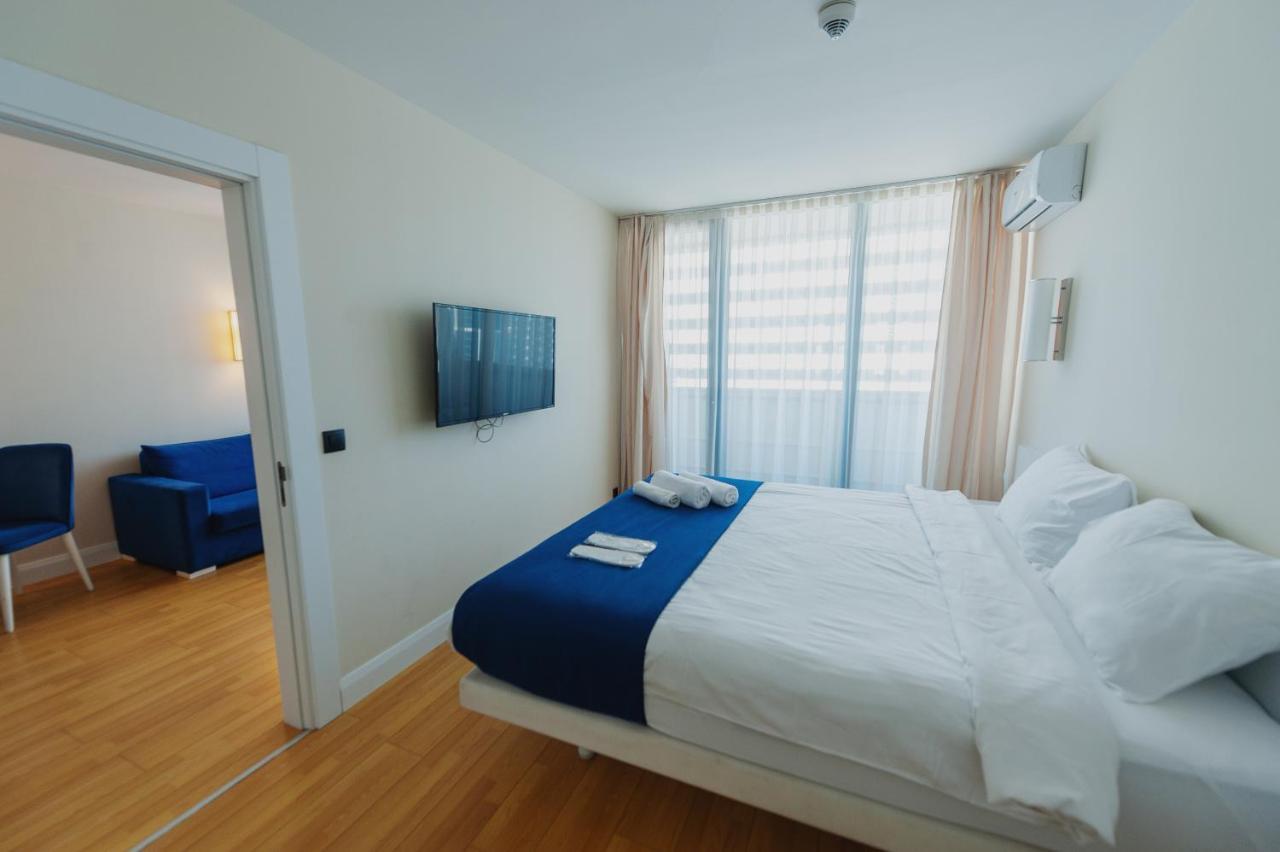 Panorama Aparthotel Orbi City Batumi Bagian luar foto