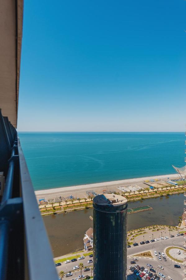 Panorama Aparthotel Orbi City Batumi Bagian luar foto