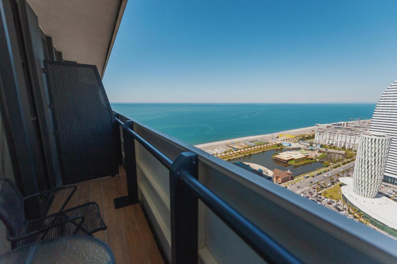 Panorama Aparthotel Orbi City Batumi Bagian luar foto
