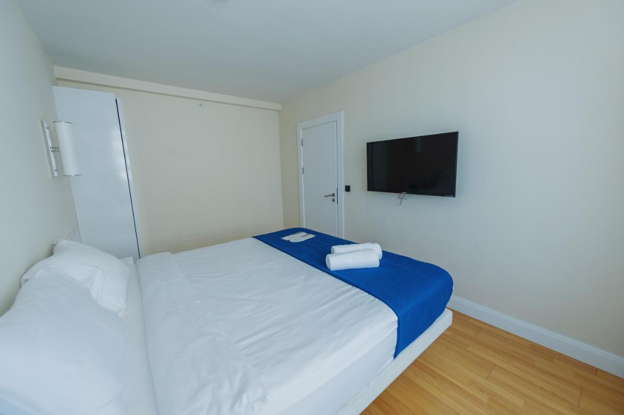 Panorama Aparthotel Orbi City Batumi Bagian luar foto